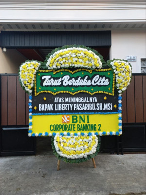 Papan Bunga Duka di Ngimbrang