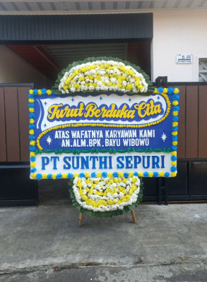 Papan Bunga Duka di Ngimbrang