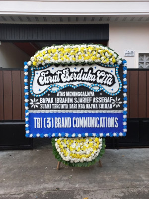 Papan Bunga Duka di Ngimbrang